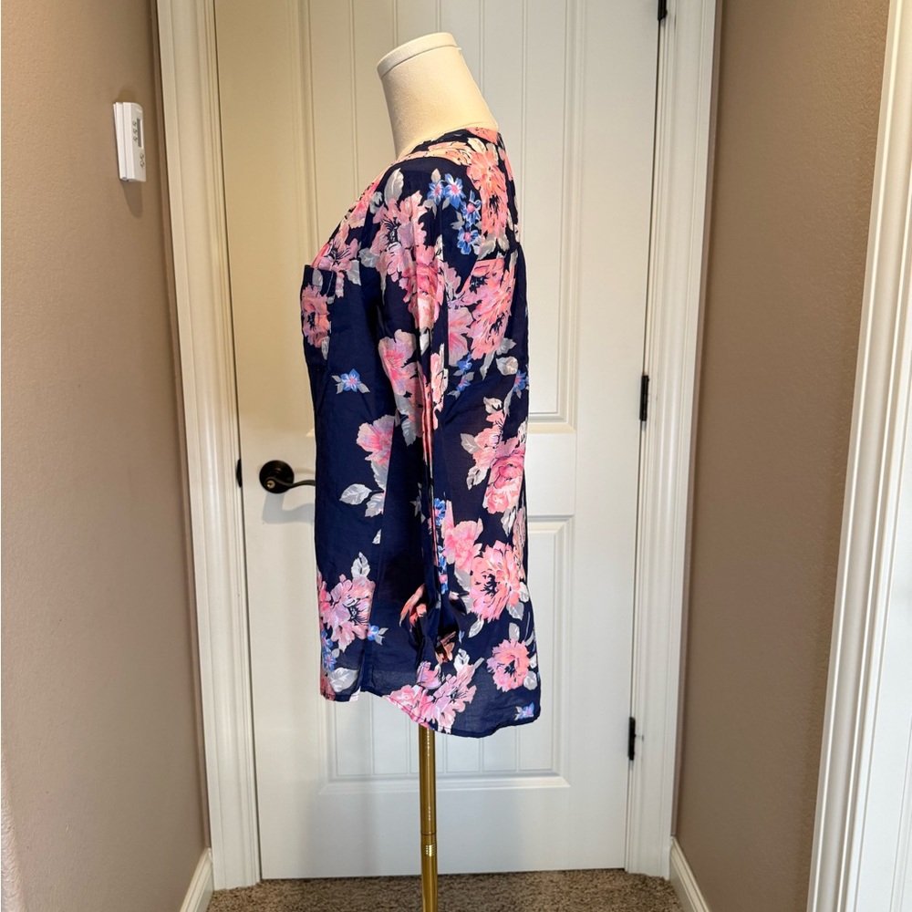 Old Navy Navy and Pink Floral Blouse - Picture 2 of 4